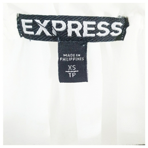 💥NWOT - Express Sheer Long Sleeve Blouse - Picture 9 of 10